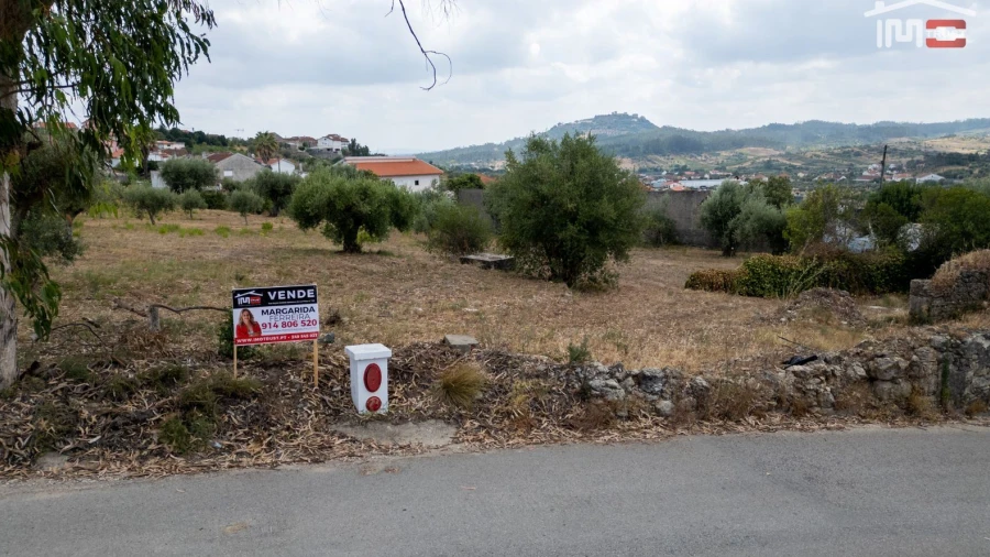 Terreno Misto para Venda em Atouguia