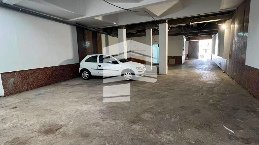 Loja para Venda em Funchal (São Pedro)