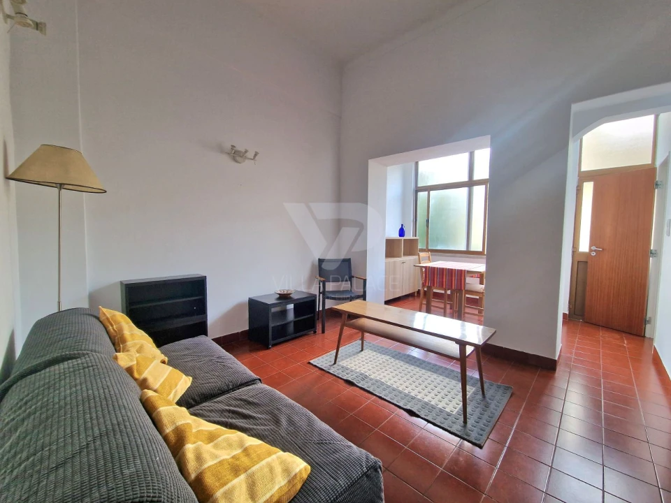 Apartamento T1 para Arrendamento em Campo de Ourique Foto 10