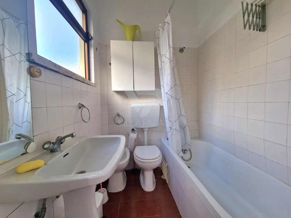 Apartamento T1 para Arrendamento em Campo de Ourique Foto 20