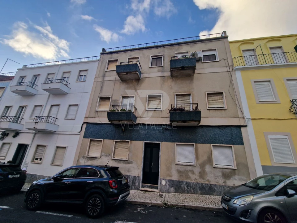 Apartamento T1 para Arrendamento em Campo de Ourique Foto 1