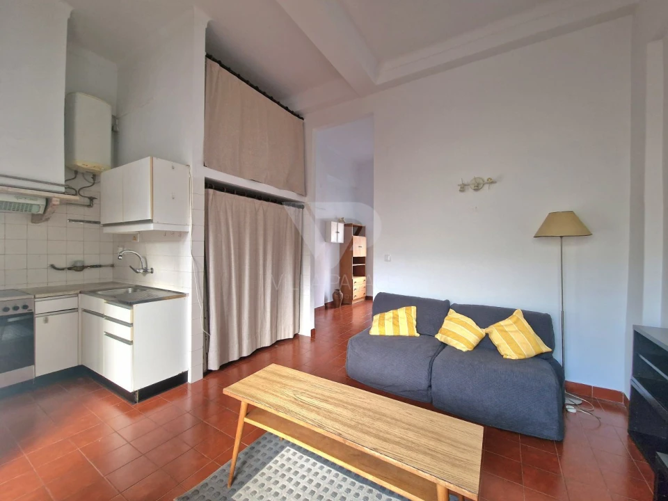 Apartamento T1 para Arrendamento em Campo de Ourique Foto 14