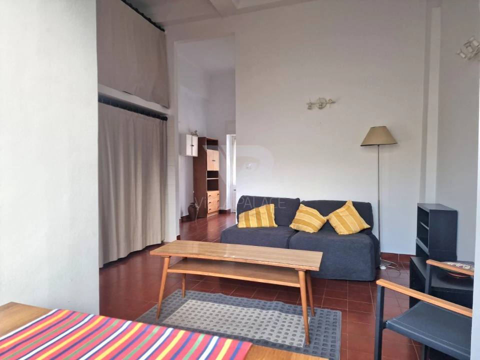 Apartamento T1 para Arrendamento em Campo de Ourique Foto 16