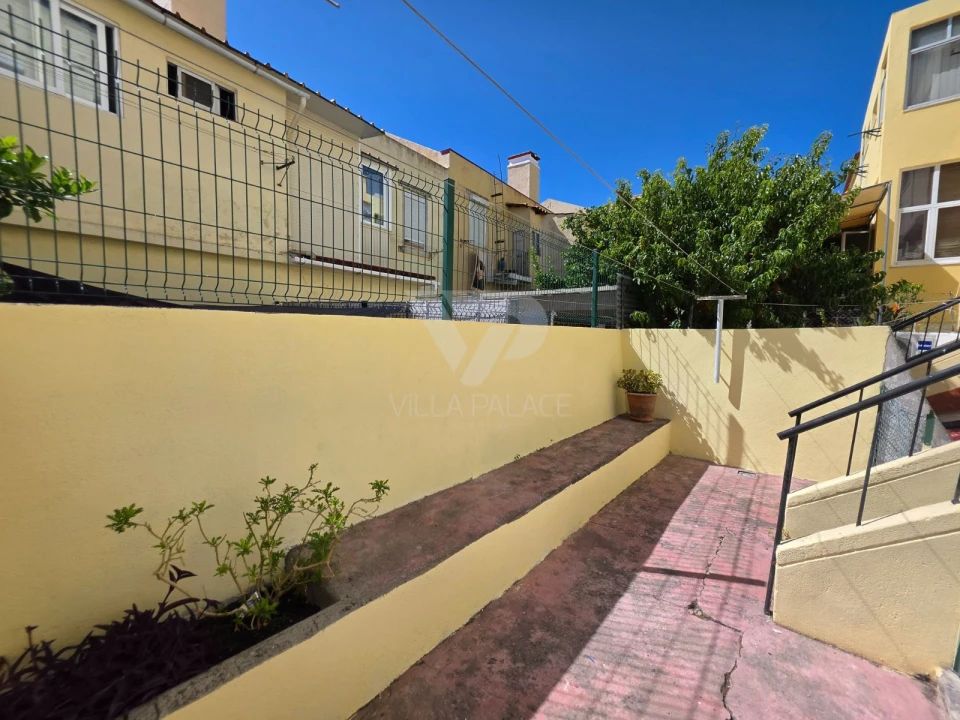 Apartamento T1 para Arrendamento em Campo de Ourique Foto 22