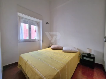 Apartamento T1 para Arrendamento em Campo de Ourique