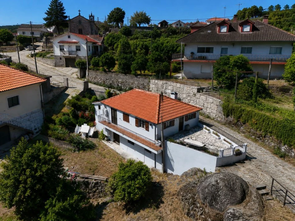Moradia T3 para Venda em Fridão Foto 15