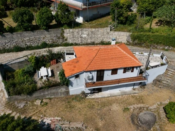 Moradia T3 para Venda em Fridão