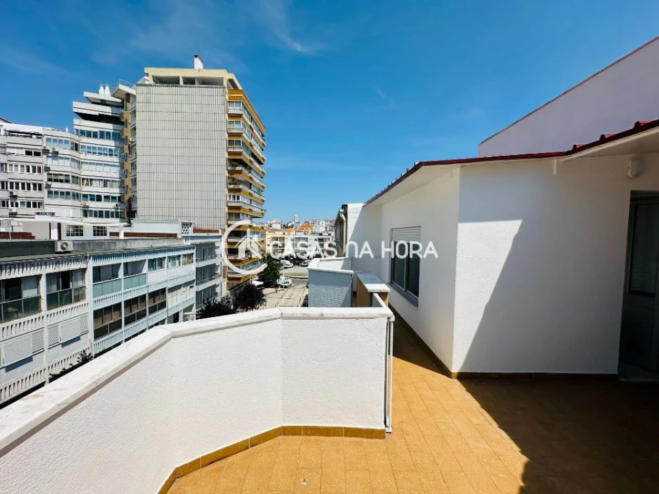 Apartamento T2 para Arrendamento em Almada, Cova da Piedade, Pragal e Cacilhas Foto 7
