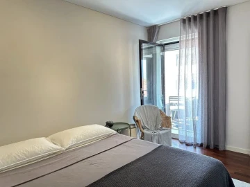 Apartamento T2 para Arrendamento em Aldoar, Foz do Douro e Nevogilde