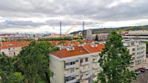 Apartamento para Venda em Benfica