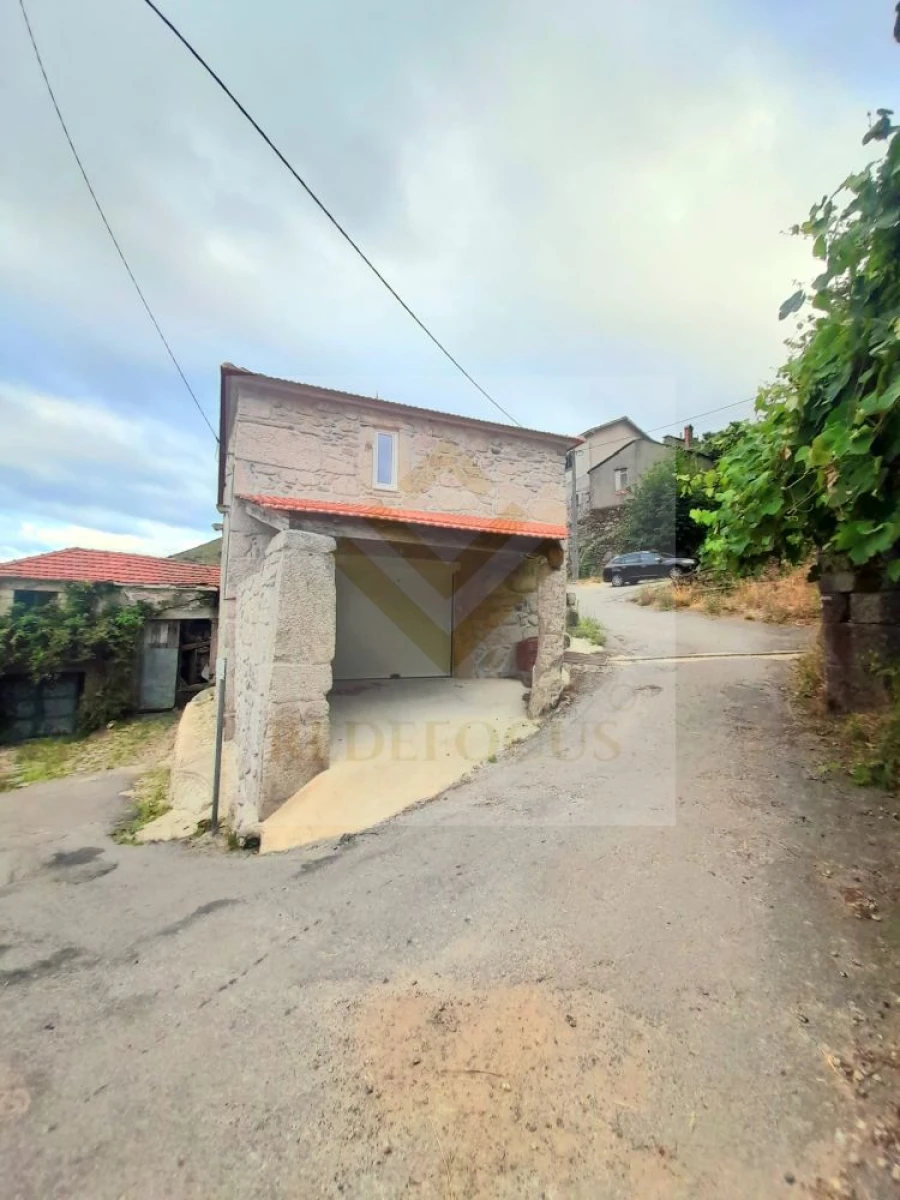 Moradia T2 para Venda em Arouca e Burgo Foto 2