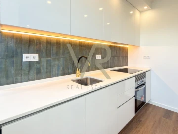 Apartamento T2 para Venda em Venteira