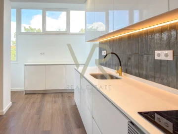 Apartamento T2 para Venda em Venteira