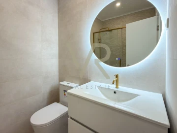 Apartamento T2 para Venda em Venteira