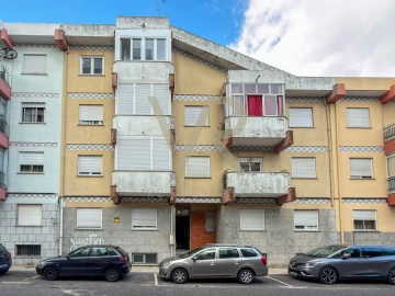 Apartamento T2 para Venda em Venteira