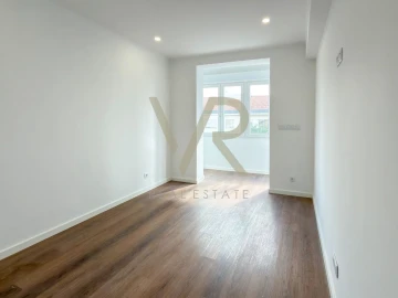 Apartamento T2 para Venda em Venteira