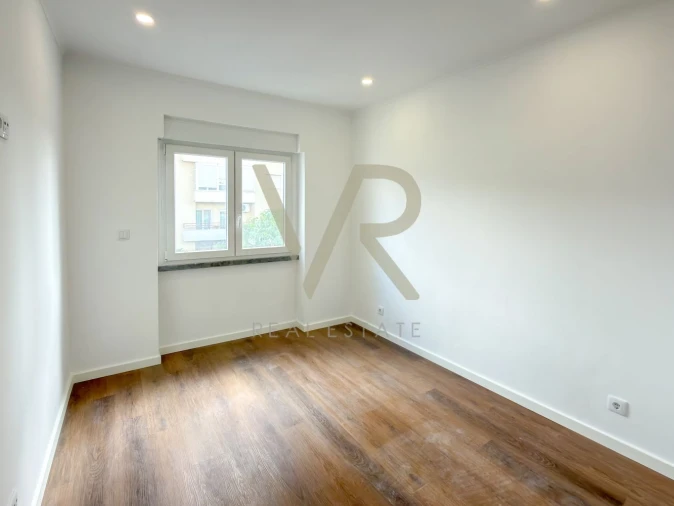 Apartamento T2 para Venda em Venteira Foto 10