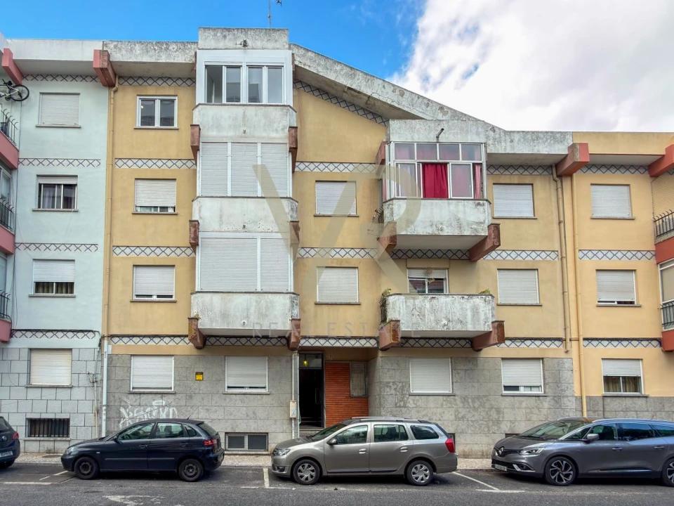 Apartamento T2 para Venda em Venteira Foto 21