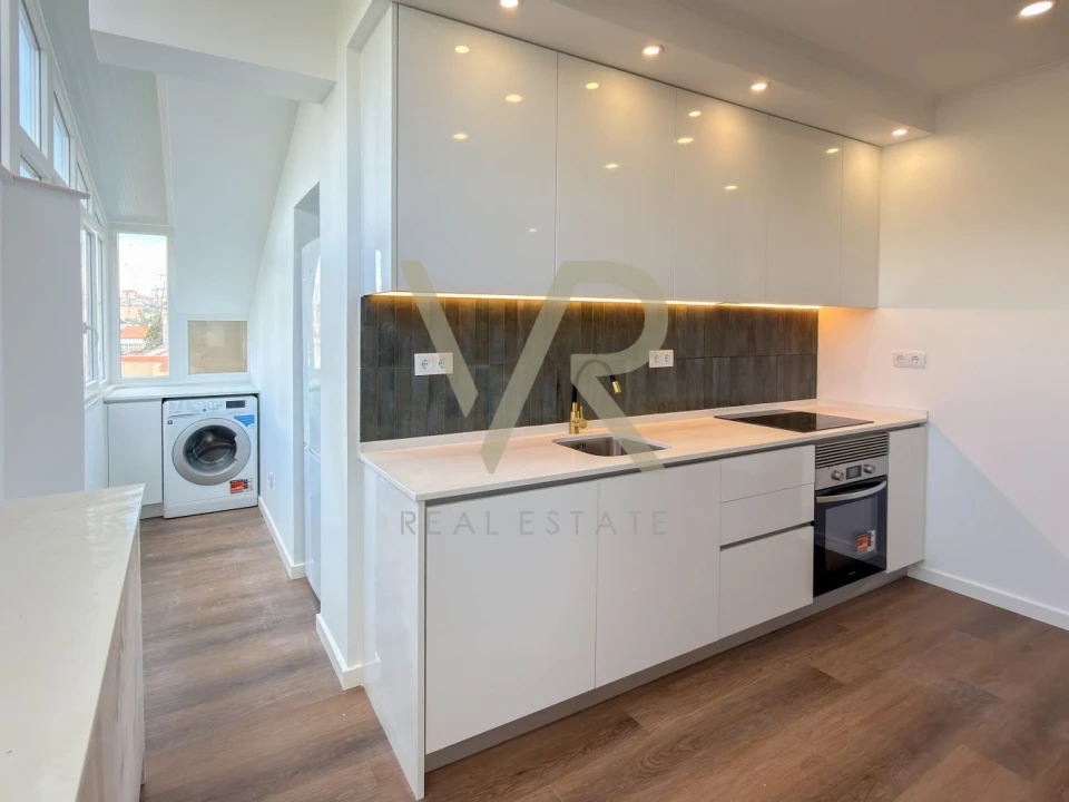 Apartamento T2 para Venda em Venteira Foto 2