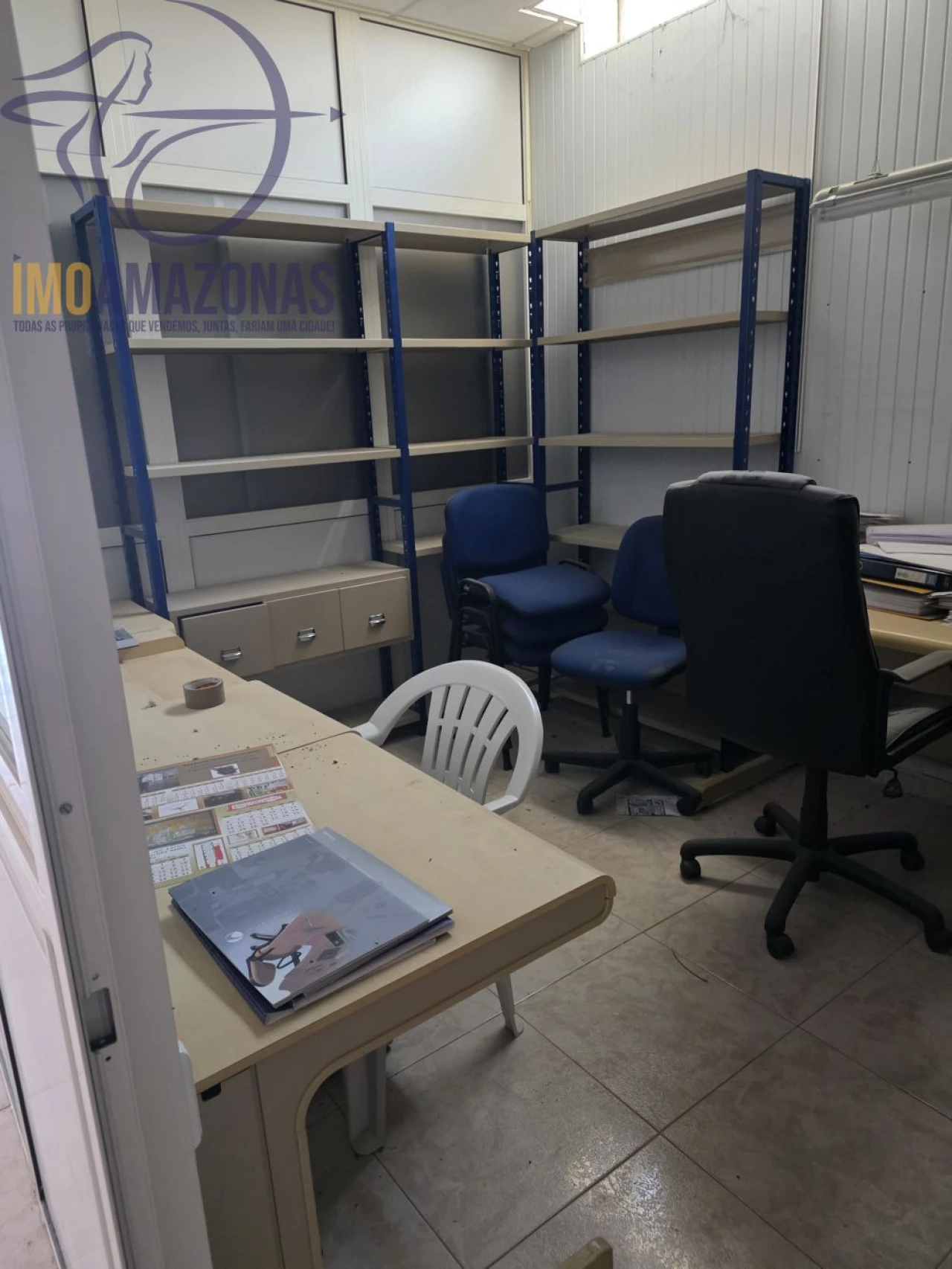 Loja para Venda em Estômbar e Parchal Foto 8