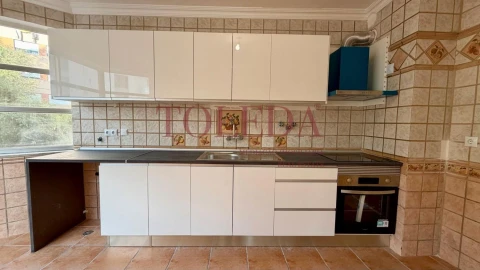 Apartamento T2 para Venda em Algueirão-Mem Martins
