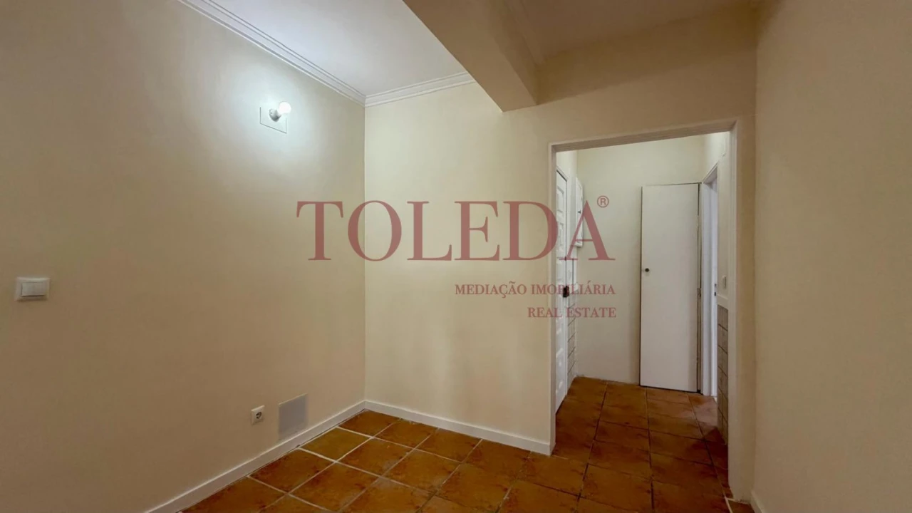 Apartamento T2 para Venda em Algueirão-Mem Martins Foto 32