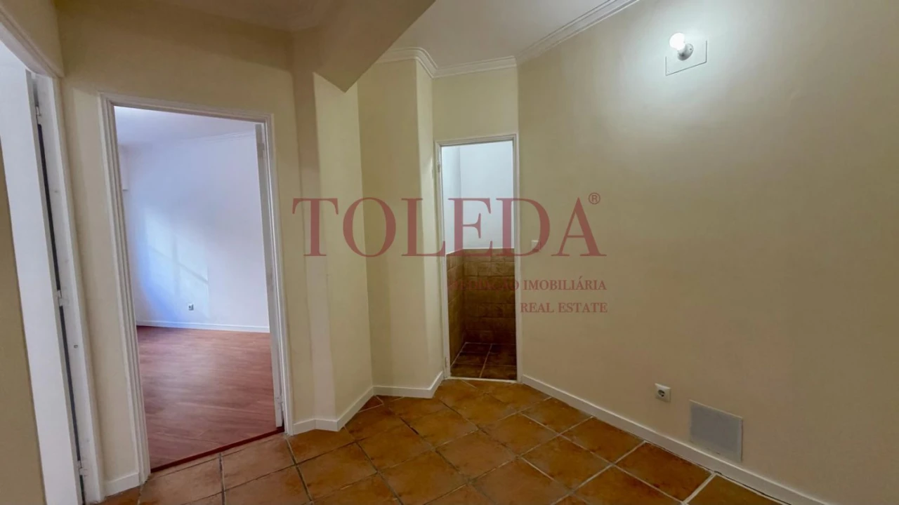 Apartamento T2 para Venda em Algueirão-Mem Martins Foto 26