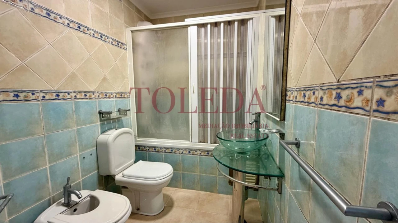 Apartamento T2 para Venda em Algueirão-Mem Martins Foto 35