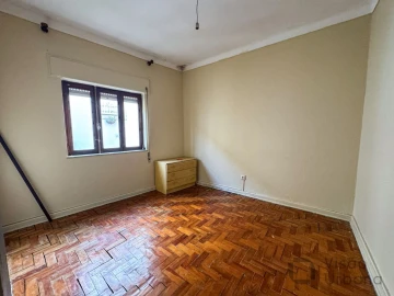Moradia T6 para Venda em Abraveses