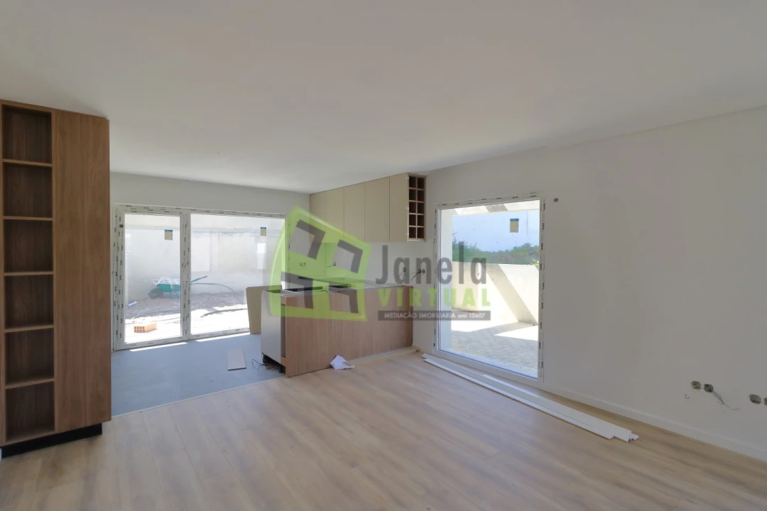 Moradia T3 para Venda em Fernao Ferro Foto 12