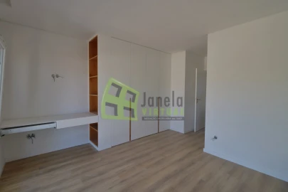 Moradia T3 para Venda em Fernao Ferro