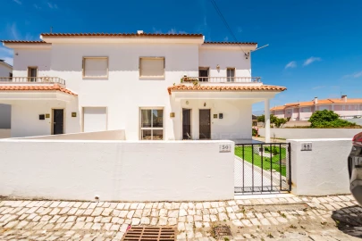 Apartamento T2 para Venda em Atouguia da Baleia