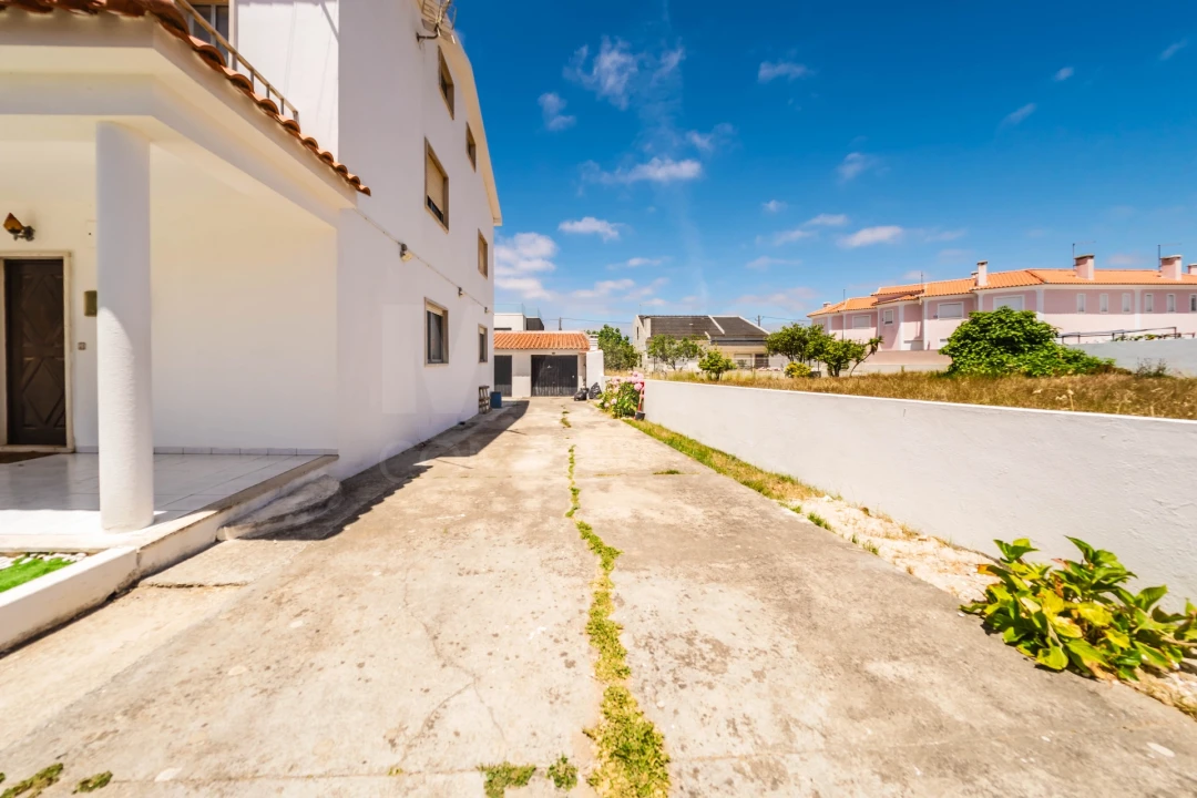 Apartamento T2 para Venda em Atouguia da Baleia Foto 10