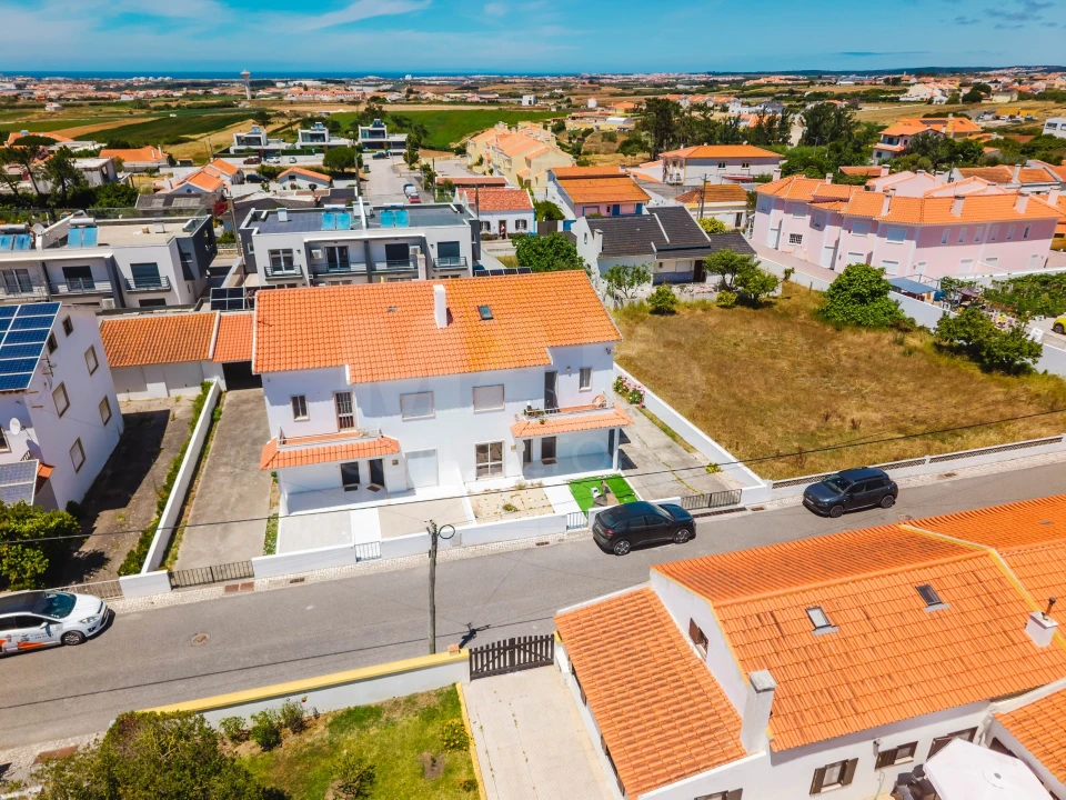 Apartamento T2 para Venda em Atouguia da Baleia Foto 2