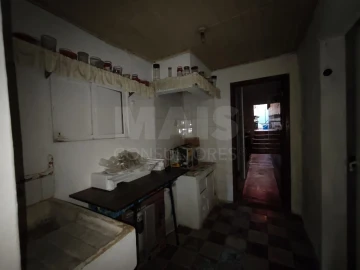Moradia T3 para Venda em Sacavém e Prior Velho