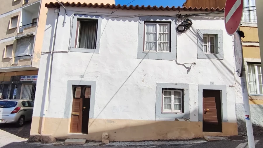 Moradia T3 para Venda em Sacavém e Prior Velho