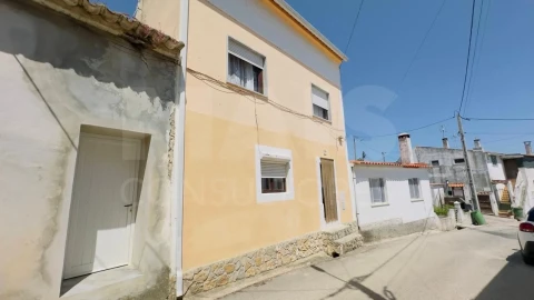 Moradia T5 para Venda em Lourinhã e Atalaia