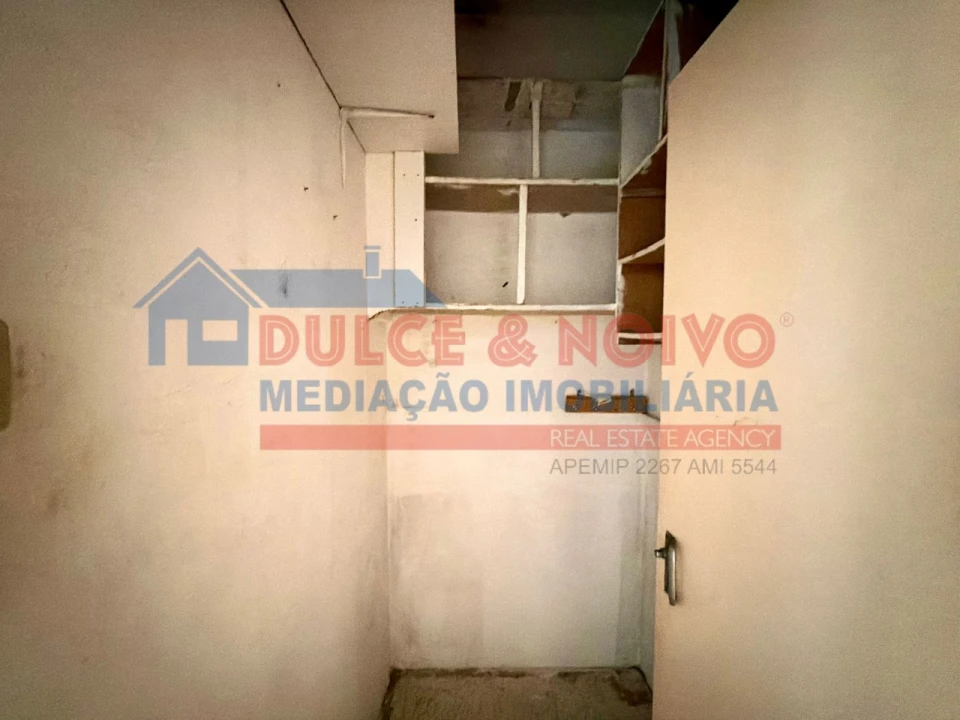 Apartamento T2 para Venda em Peniche Foto 12