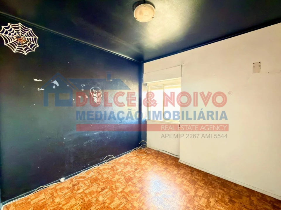 Apartamento T2 para Venda em Peniche Foto 22