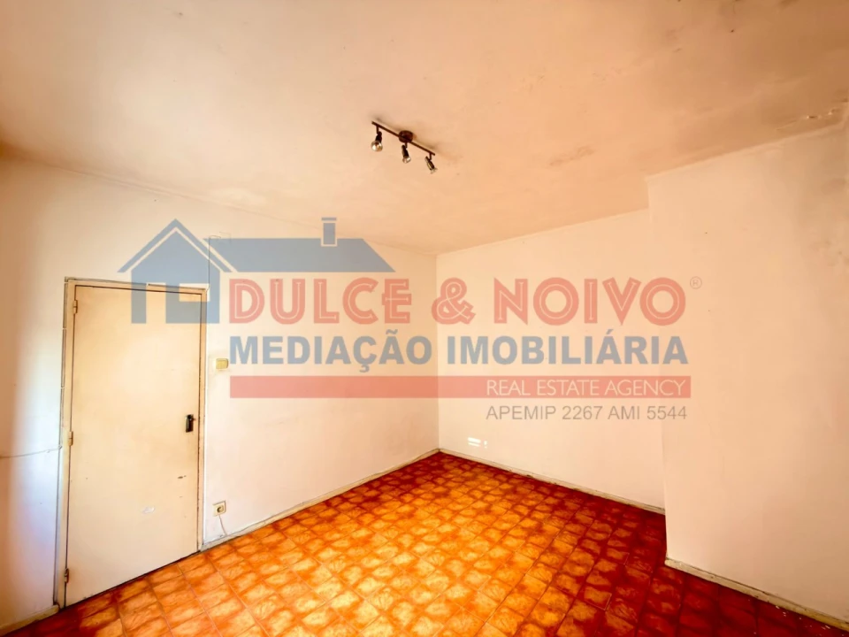 Apartamento T2 para Venda em Peniche Foto 16