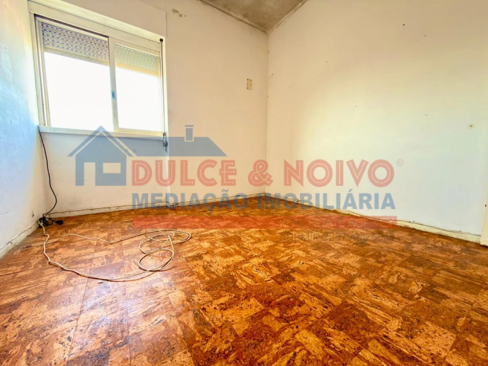 Apartamento T2 para Venda em Peniche Foto 17