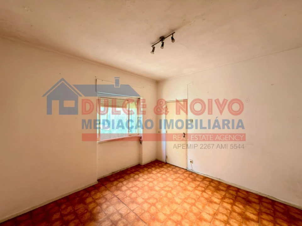 Apartamento T2 para Venda em Peniche Foto 18