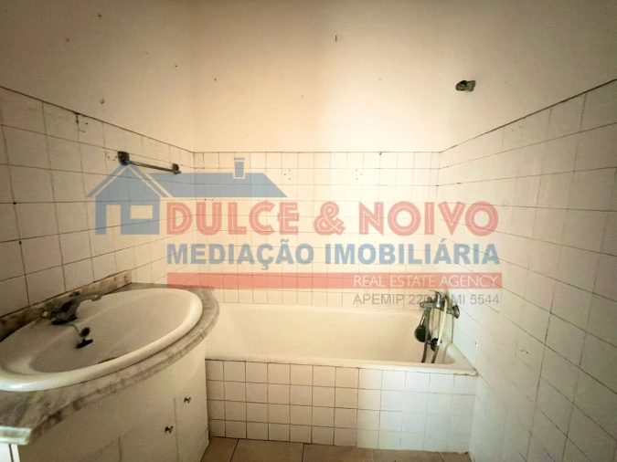 Apartamento T2 para Venda em Peniche Foto 14