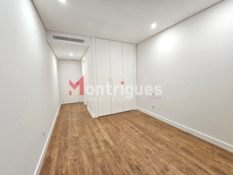 Apartamento T3 para Venda em Montijo e Afonsoeiro Foto 24