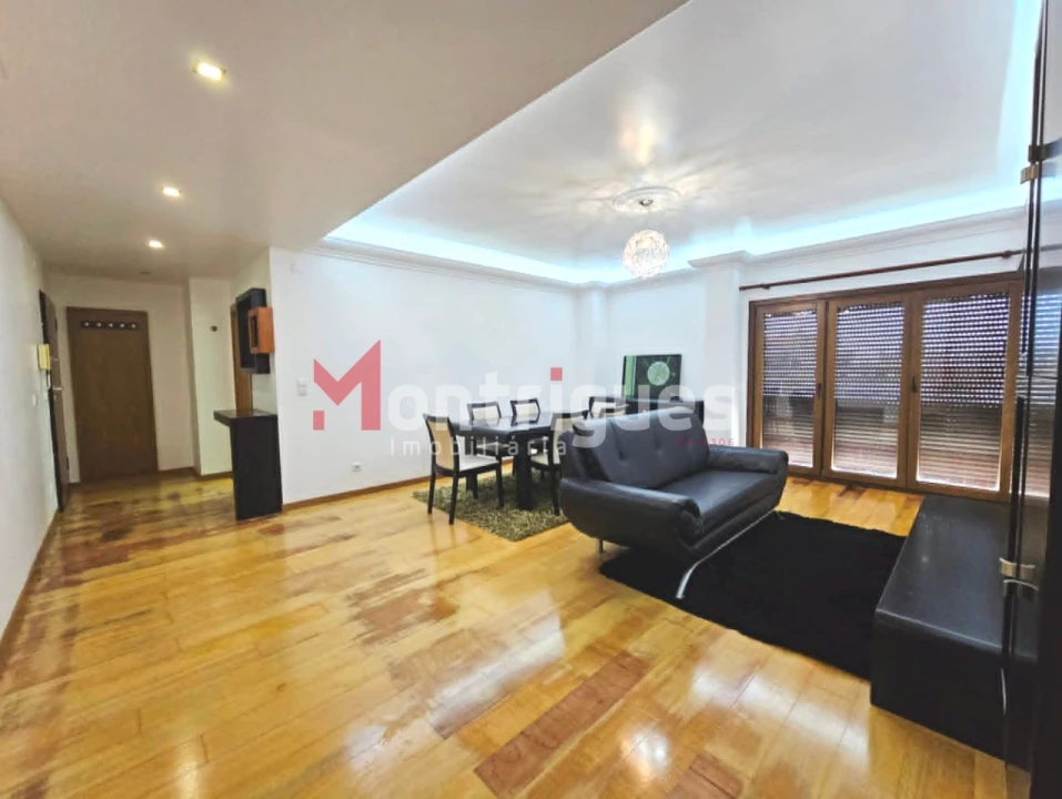 Apartamento T2 para Arrendamento em Sacavém e Prior Velho Foto 4