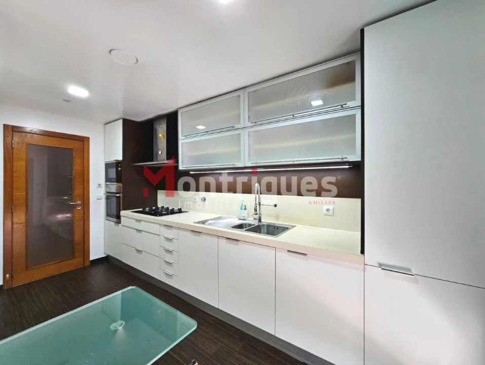 Apartamento T2 para Arrendamento em Sacavém e Prior Velho Foto 7