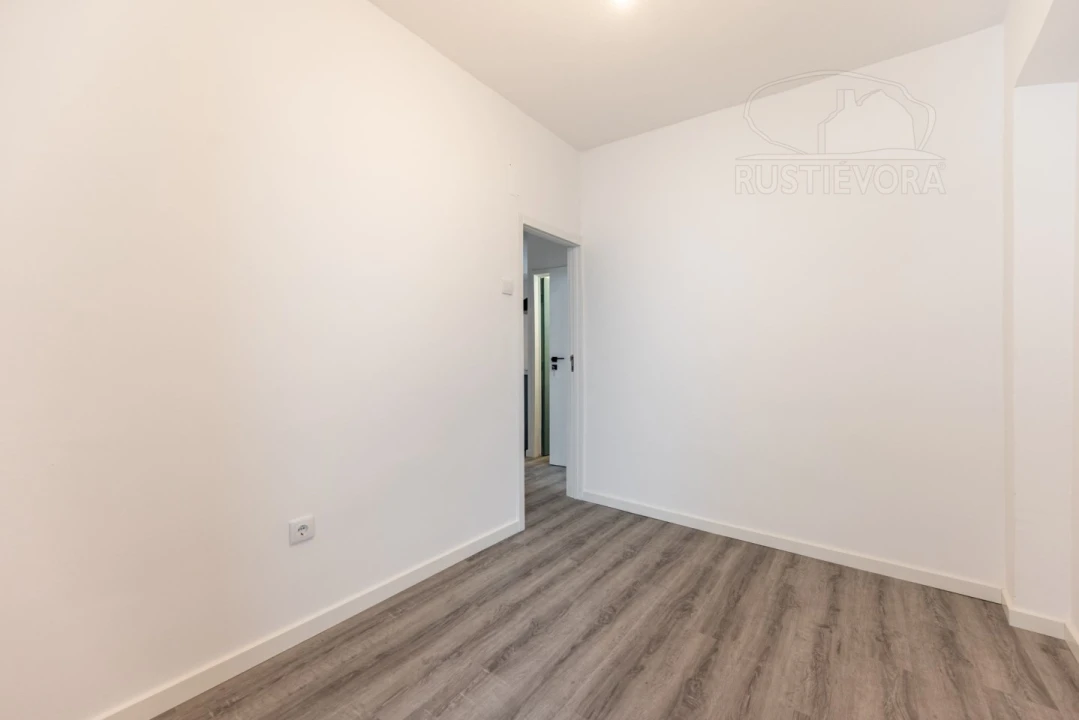 Apartamento T2 para Venda em Évora (São Mamede, Sé, São Pedro e Santo Antão) Foto 12