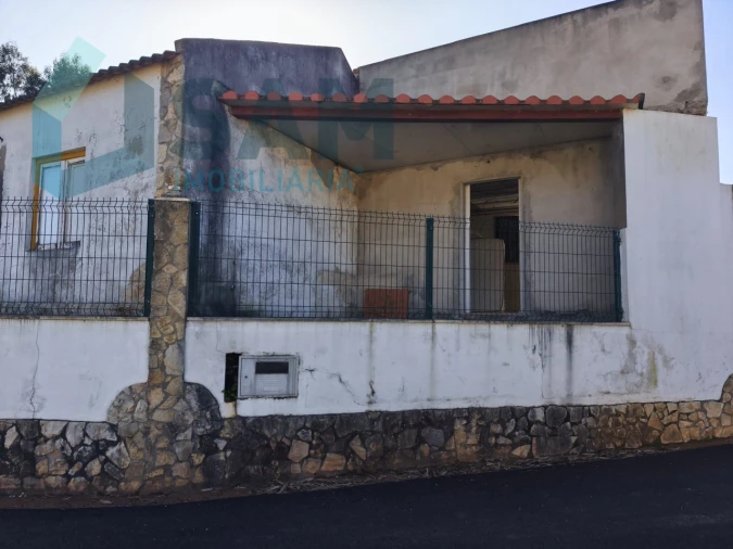 Moradia T2 para Venda em Campelos e Outeiro da Cabeça Foto 2