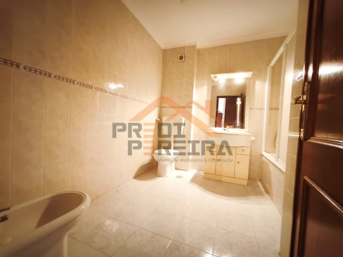Apartamento para Venda em Algueirão-Mem Martins Foto 7