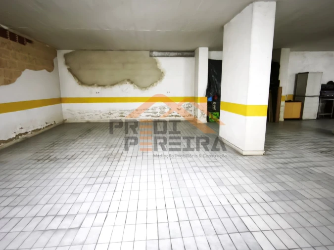 Apartamento para Venda em Algueirão-Mem Martins Foto 11